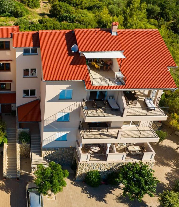 Haus Mit Meerblick Lopar Bagian luar foto