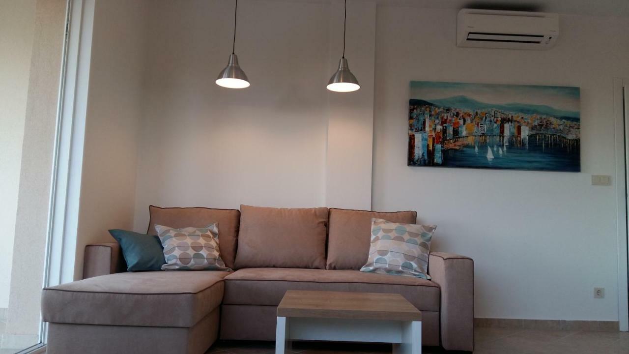 Haus Mit Meerblick Lopar Bagian luar foto