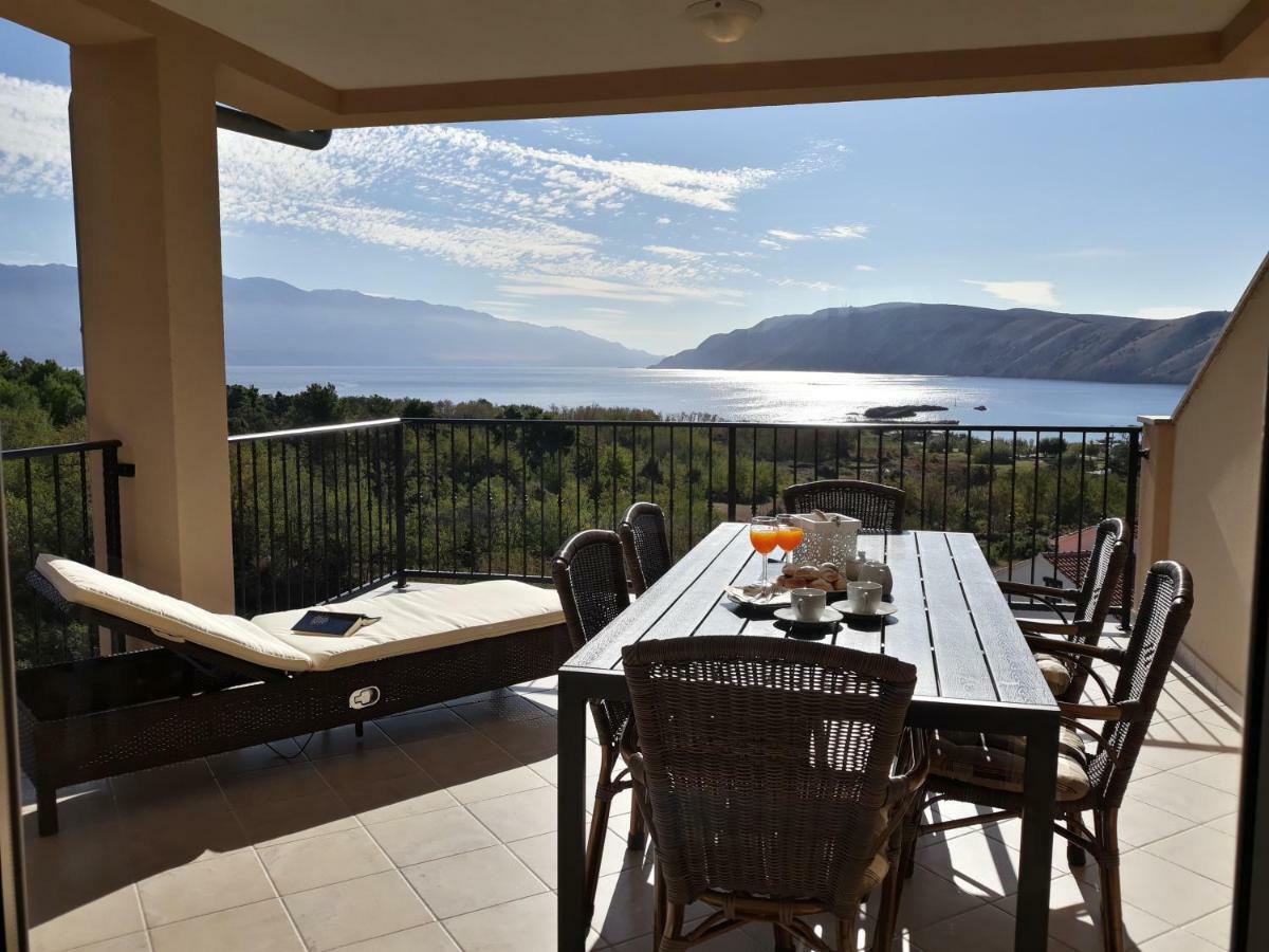Haus Mit Meerblick Lopar Bagian luar foto